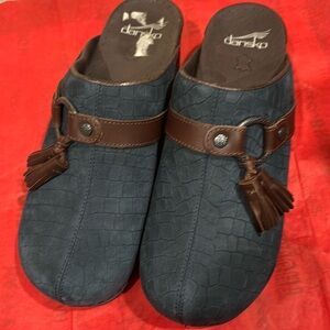 Retired Dansko Leather MULES: Blue W/ Brown Tassel: Women’s size 40‎